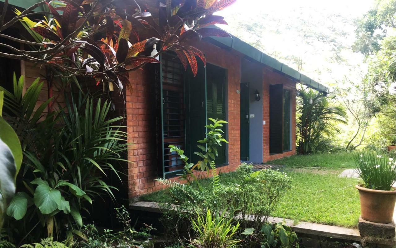 Adri Chembra Hostel Meppadi Exterior photo